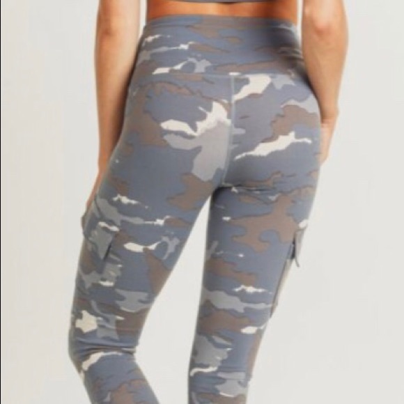 Activewear Set - Picture 7 of 8